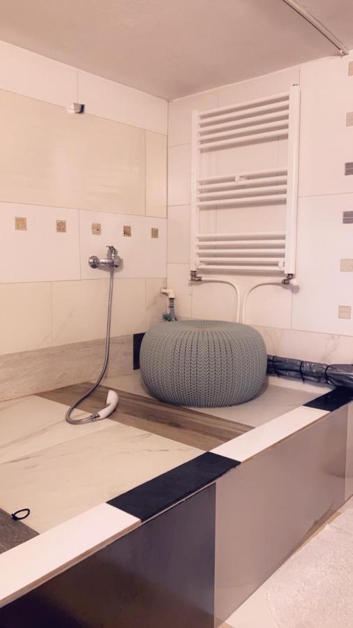 Boutique Suite 2 คลูจ-นาโปกา ภายนอก รูปภาพ